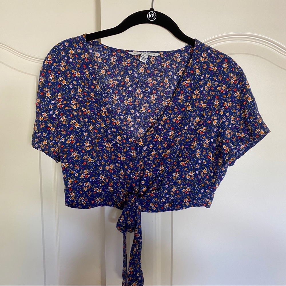 AE Crop Top